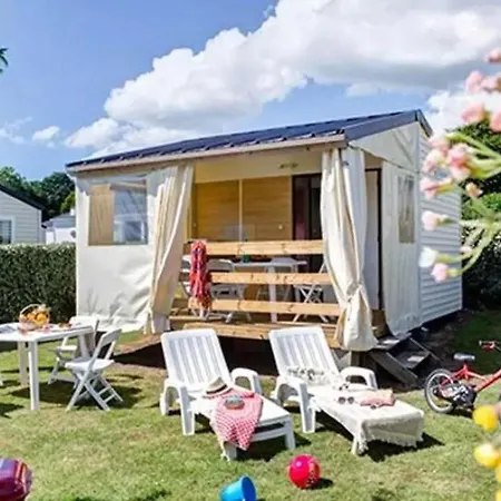 Les Pommiers Du Mont Saint Michel *