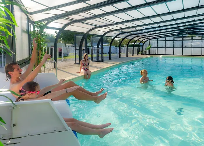 Camping Les Pommiers Du Mont Saint Michel Beauvoir (Manche)