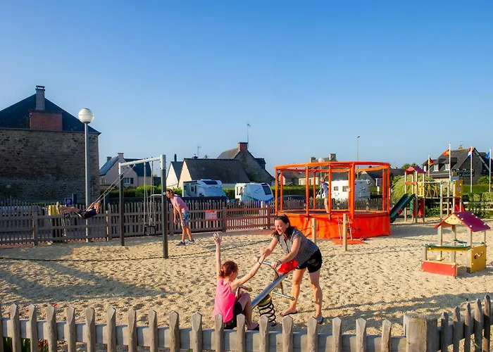 Camping Les Pommiers Du Mont Saint Michel Beauvoir (Manche)