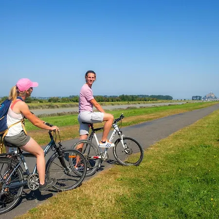 Les Pommiers Du Mont Saint Michel Campingplatz