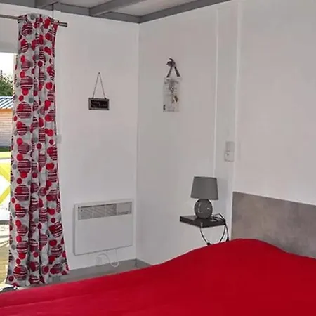 Les Pommiers Du Mont Saint Michel