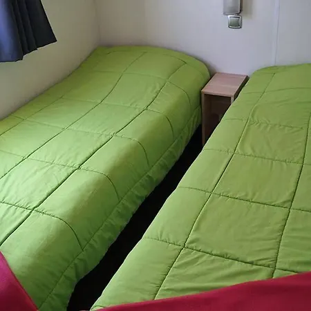 Les Pommiers Du Mont Saint Michel Camping *