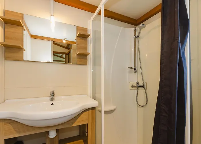 Parque de Campismo Les Pommiers Du Mont Saint Michel