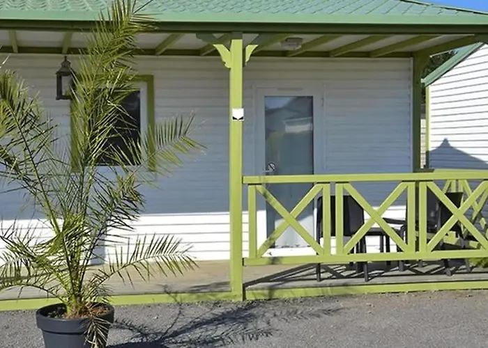 Les Pommiers Du Mont Saint Michel